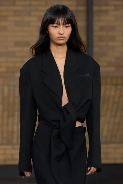 Look 29